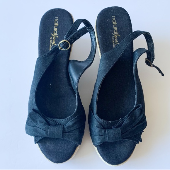 NATURALIZER Black Bow Wedge Sandal - Picture 2 of 6